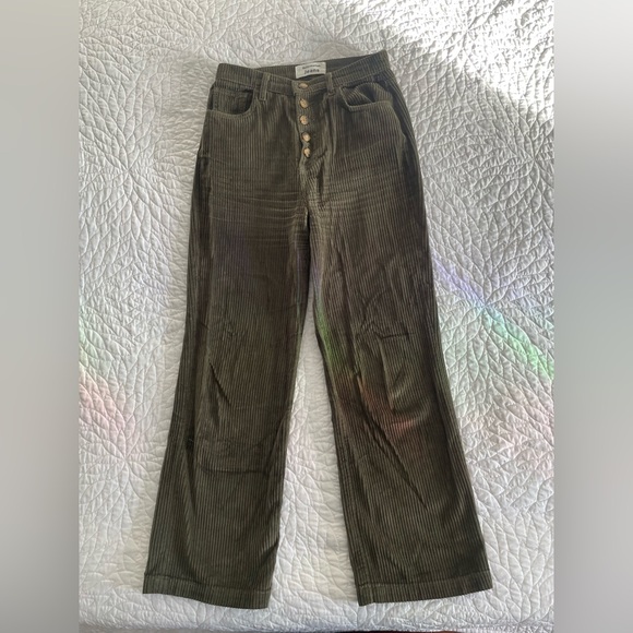 Reformation Austin Pant in Army (Size 26) - Picture 3 of 8